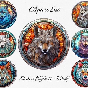 Könnte beinhalten: Eine Sammlung kreisförmiger Wolfsdesigns aus Buntglas in verschiedenen Farben, darunter Blau, Orange und Grau. Der Text "Clipart Set" und "Stained Glass - Wolf" sind ebenfalls vorhanden. Diese Designs eignen sich für digitale Kunstprojekte.