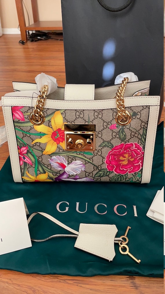 New Aunthentic GUCCI Flora Handbag 2020