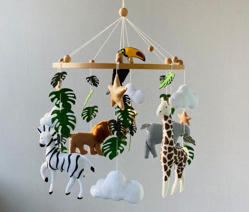 Baby safari mobile, nursery crib mobile, Africa realistic animals, Baby mobile girl, monstera mobile, unisex mobile, newborn shower gift. zdjęcie 7