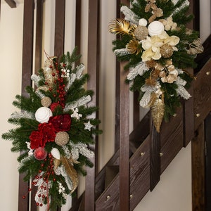 Christmas Swag for Stairs, red Christmas composition on the stairs, Vertical Swags, Christmas for mantel, stairway garland, Christmas decor zdjęcie 3