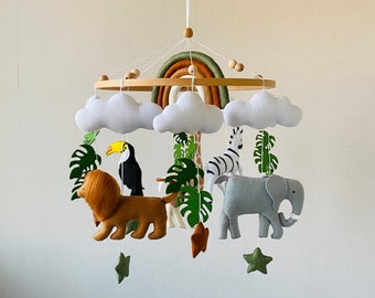 Safari nursery decor, mobile with Rainbow, realistic felt animals, Crib mobile, ceiling mobile, newborn gift, mobile bb,