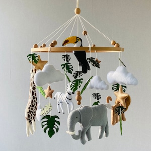 Baby safari mobile, nursery crib mobile, Africa realistic animals, Baby mobile girl, monstera mobile, unisex mobile, newborn shower gift. zdjęcie 6