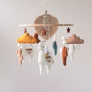 Macrame lama mobiel, kwekerij alpaca mobiel, baby mobiel meisje en jongen, wieg voelde mobiel, hangende baby mobiel, boho mobiel, baby shower cadeau