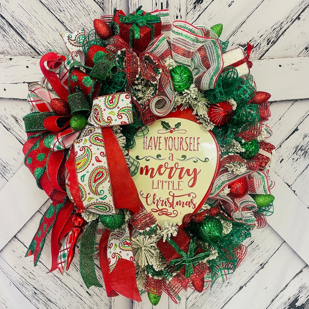 Christmas At Your Door - Wreath Kit main image 0
