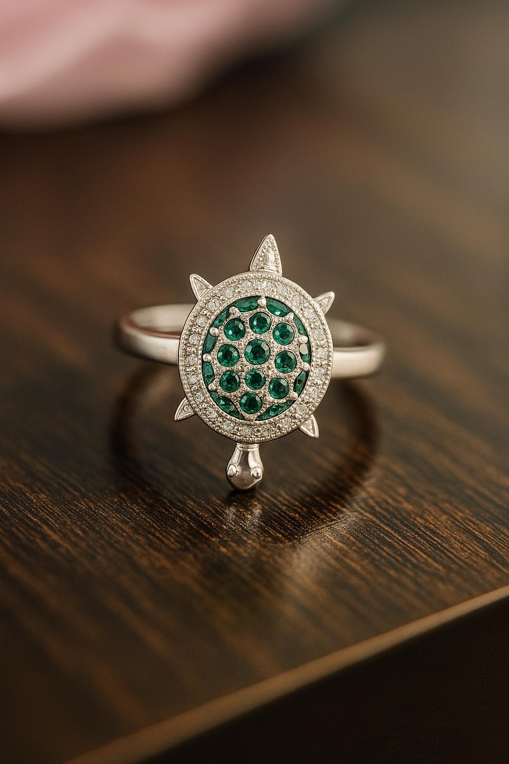 925 Sterling Silver Turtle Ring: Peridot & Cubic Zirconia