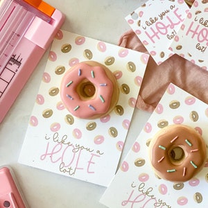 Saint Valentin Cookie Card Mini Cookie Valentine 3.5"x5" Valentine Gift Pun Cute Donut I Like You a Hole Lot For Kids Teachers Printable [