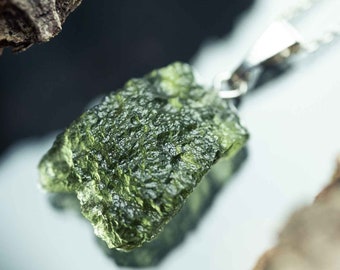 Certified XL moldavite pendant with 925 silver chain and guarantee of authenticity / on request with certificate / forest lights natural jewellery