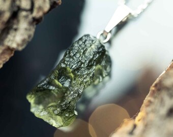 Certified XL moldavite pendant with 925 silver chain and guarantee of authenticity / on request with certificate / forest lights natural jewellery