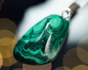 Malachite with silver chain (925 silver) / forest lights natural jewelry / spiritual crystal