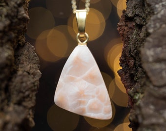 Rarity! Pink larimar (natrolite) pendant with a gold-plated chain (925 silver) / Exclusive to Waldesleuchten