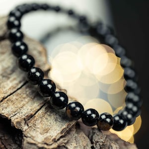 Bracciale di perle Schörl con tormalina / gioielli naturali con luci della foresta / braccialetto con pietre preziose scambiate eticamente / 005