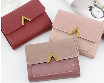 Vegan Leather Wallet: Womens Card Holder with Gold Clasp