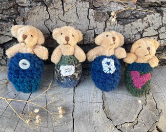 Mini teddy bears in crochet bags / keepsake gift / positive gift  /  get well soon