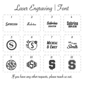 Pu&ograve; includere: Un grafico con 12 diverse opzioni di font per l'incisione laser per regali personalizzati. I font includono script, blocco, monogramma e altro. Il grafico include i numeri da 1 a 12 per identificare ogni font.
