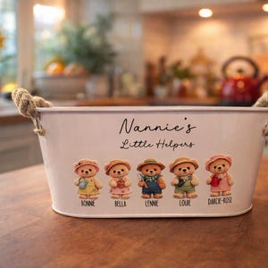 Personalised Planter, Mothers day gift,  plant pot, garden gift, Gift for Nanny, mummy, nanny, grandma