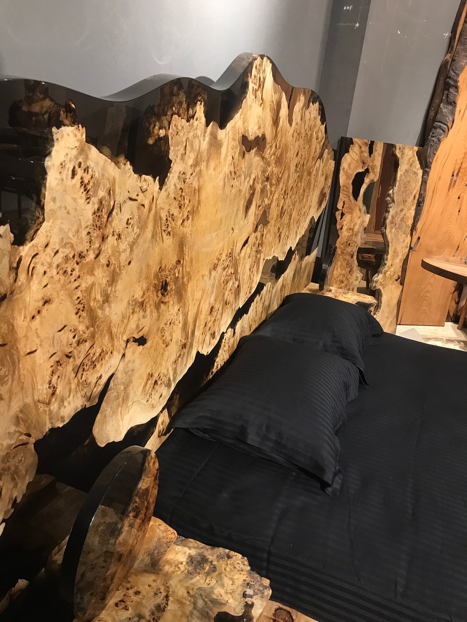 Luxury Epoxy Headboard Bedroom Set Maple Burl Wood Epoxy Resin Free