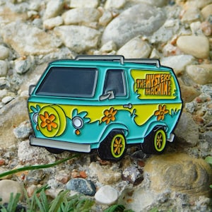 Cartoon Van - Cool Car Pins™