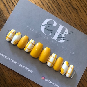 Plaid Sunflowers Press On Gel Nails | Spring Summer Nails | Reusable