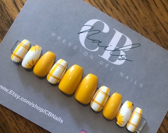 Plaid Sunflowers Press On Gel Nails | Spring Summer Nails | Reusable