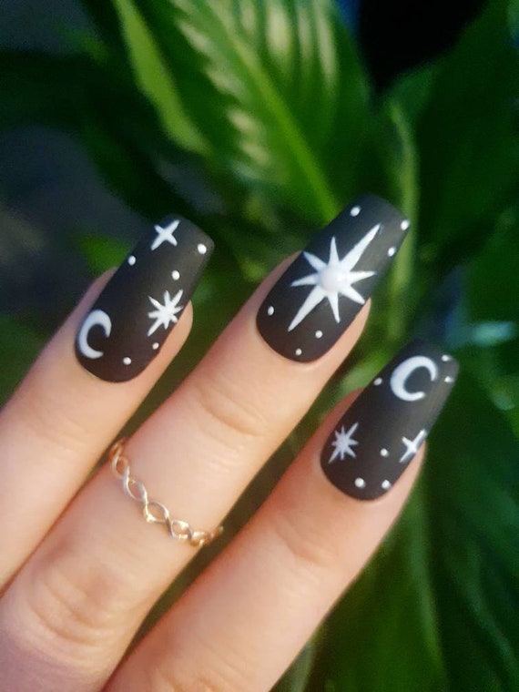 28 Best Black Matte Nail Ideas and Designs for 2024