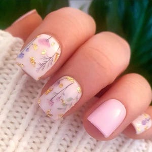 Pastel Floral with Gold Leaf Press On Gel Nails | Spring Summer Nails | Reusable