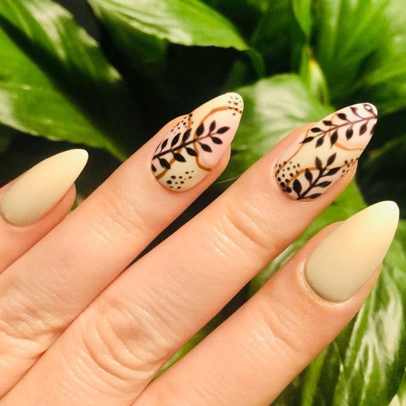 spring neutral nails