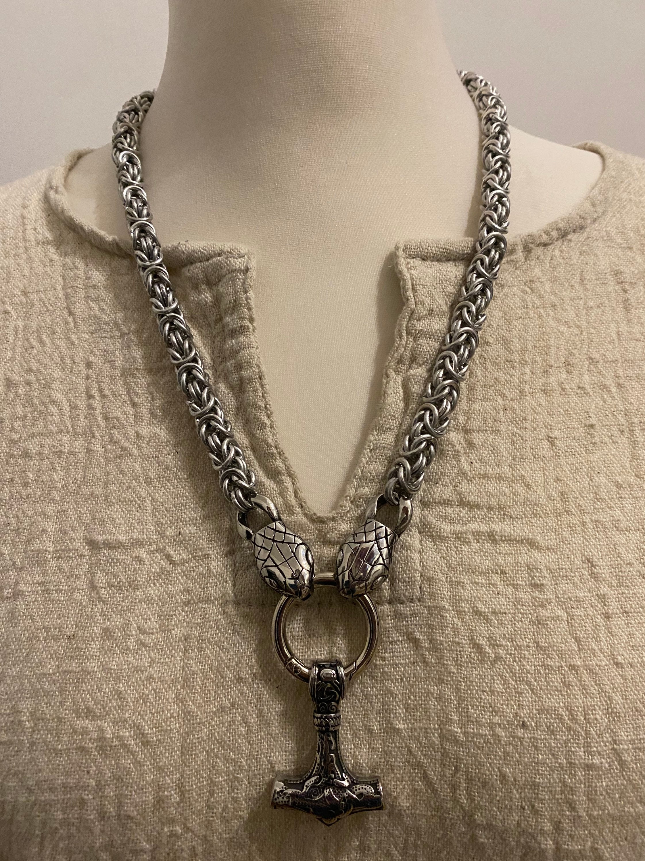 Handmade Kette ketten für Herren Männer mann schmuck Perlenkette Totenkopf  Halskette Lava Stein Edelstahl Wikinger Thors Hammer Anhänger bikerkette