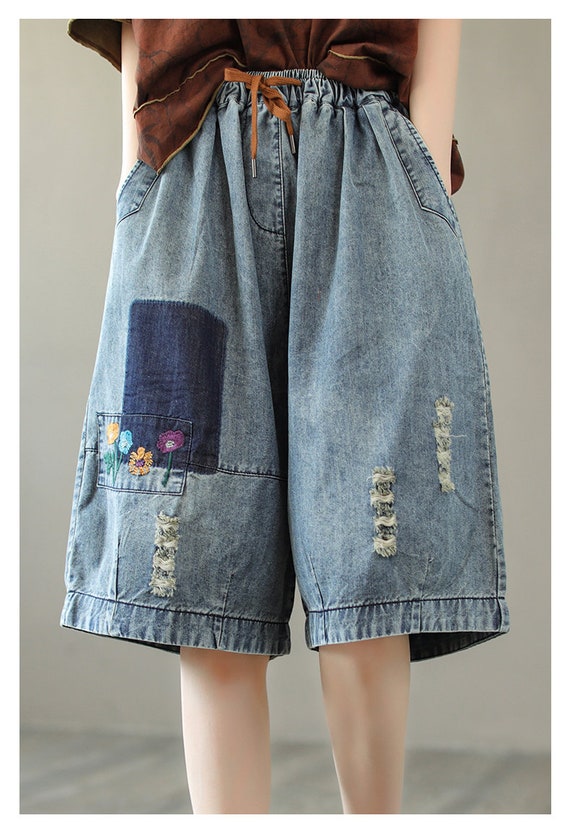 Ripped Jean Shorts Flower Embroidery Pants Women Denim Shorts