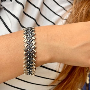 Half a Tila/SuperDuo Beaded Bracelet Tutorial