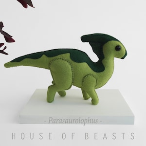 Parasaurolophus Dinosaur. DIY stuffed felt animal pattern and guide.