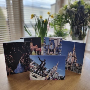 Mickey Mouse & Friends in Walt Disney World Magic Kingdom in Florida - Blanco A5 fotowenskaarten - Witte enveloppen voor elk