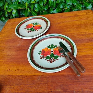 Winterling Set of 2 Dinnerplates - 24 cm,  made in Roslau, Bavaria