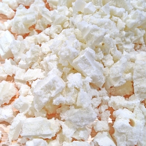 Shredded Latex Foam - Organic and Made in US - Great for Crafts, Cushions, Pillows, Bean Bags, and Pet Beds