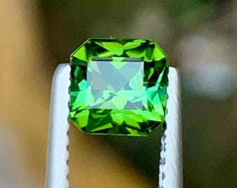 Naturalny zielony turmalin lagunowy, szlif Asscher, 1,20 karata