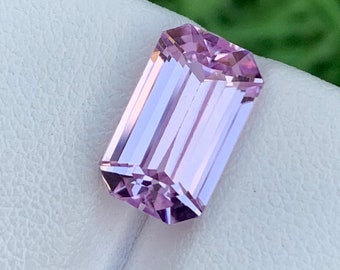 Baby Pink Kunzite Loose Gemstone , Emerald Cut Kunzite , Fine Cut For Jewellery , Kunzite October Birthstone ,4.60 Carats Kunzite Gemstones