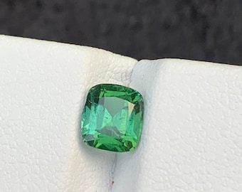 ジュエリーサイズ ミントグリーントルマリン アッシャーカット 宝石
