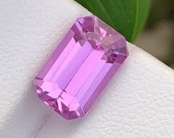 Deep  Pink Kunzite Loose Gemstone , Emerald Cut Kunzite , Fine Cut For Jewellery , Kunzite October Birthstone , 4.30 Carats