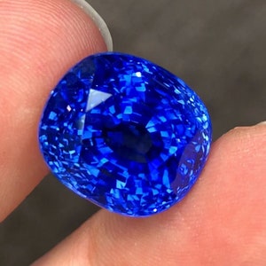 天然 GRS 認定ブルーサファイア宝石、GRS 認定ロイヤルブルーサファイア パーフェクトクッションカット エンゲージリング用 17.55 カート