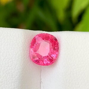 Certified Neon Pink Mahenge Spinel Gemstone: 2.09 CT Cushion Cut image 4