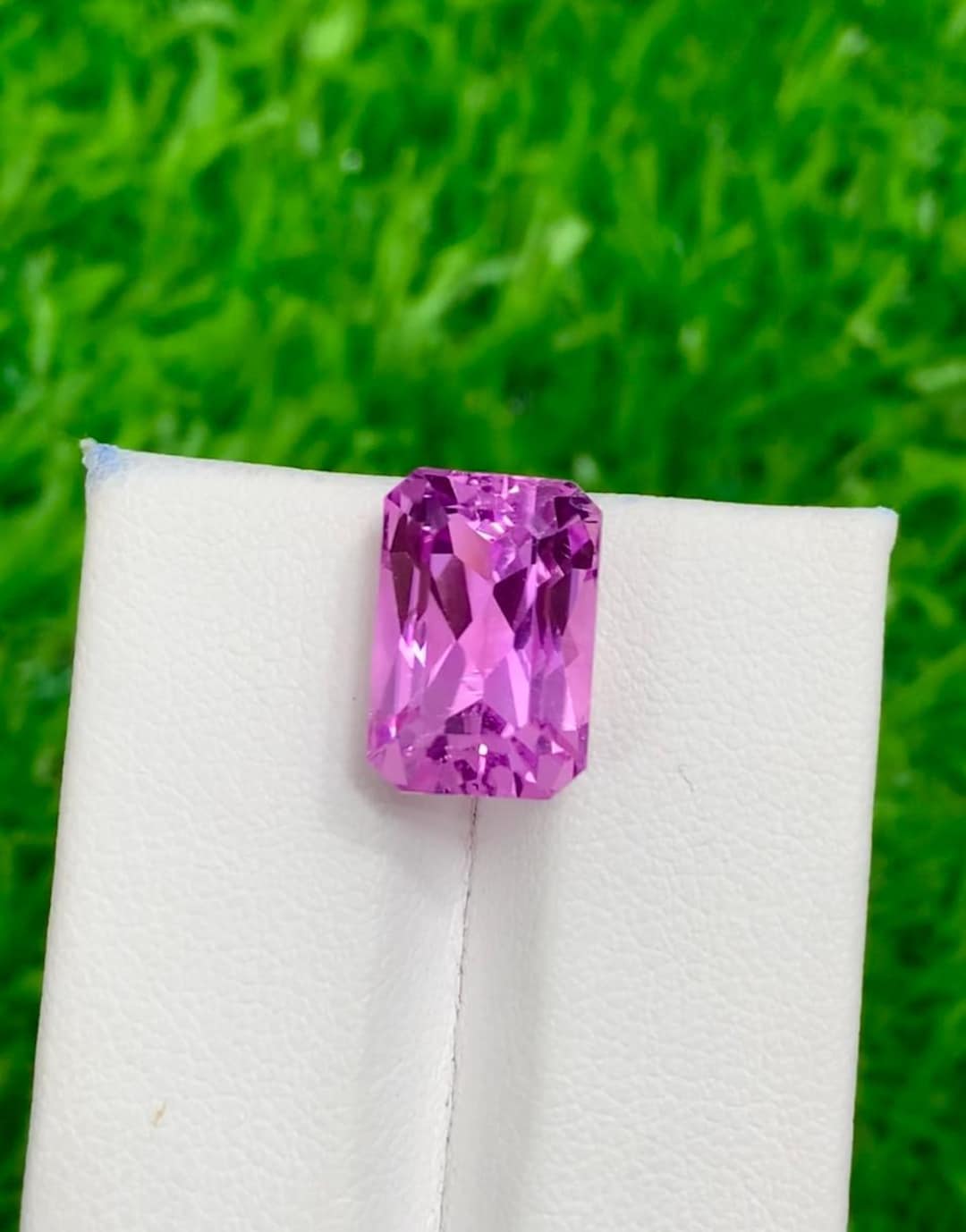 Magenta Kunzite Gemstone: Radiant Cut Pink Spodumene, 9.10 Carats - Etsy
