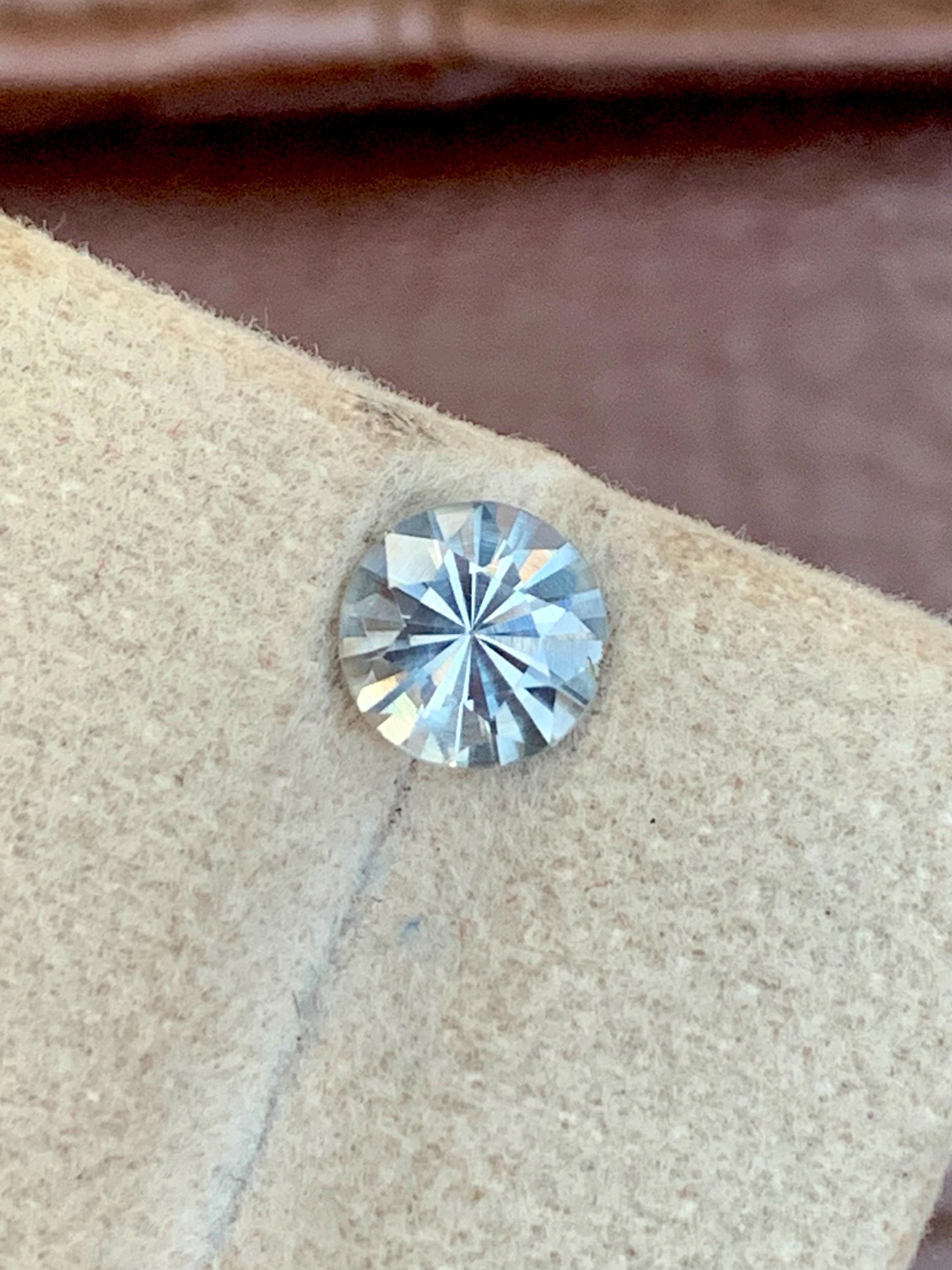 Diamond Cut Gray Spinel Gemstone: Round Jewelry Making (1.20 Carat) - Etsy, image size:2249x3000