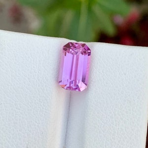 Natural Kunzite lilac / Pink Colour Loose Gemstone , Emerald Shape Kunzite , Kunzite Jewelry , Kunzite Ring October Birthstone 3.30 Carats image 5