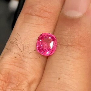 Certified Neon Pink Mahenge Spinel Gemstone: 2.09 CT Cushion Cut image 7