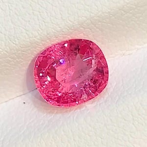 Certified Neon Pink Mahenge Spinel Gemstone: 2.09 CT Cushion Cut image 1