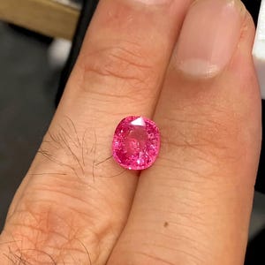 Certified Neon Pink Mahenge Spinel Gemstone: 2.09 CT Cushion Cut image 8