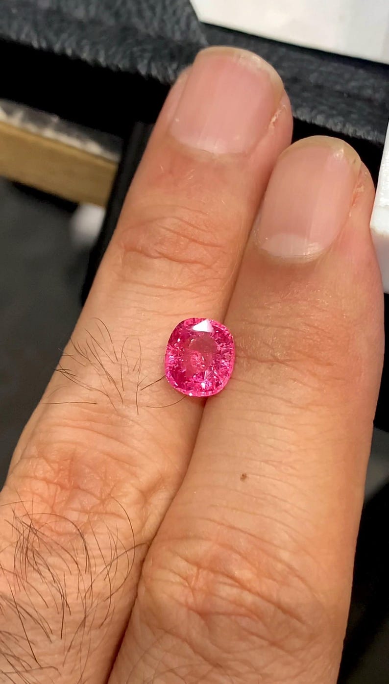 Certified Neon Pink Mahenge Spinel Gemstone: 2.09 CT Cushion Cut image 8