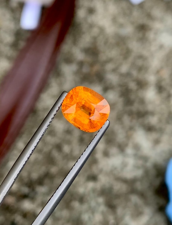 Rare !! Jolie Spessartite Orange Rouge D'Afrique : 17,41 Carats ★★ P480