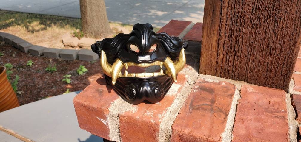 Quad Fang Oni Mask - 3d printed resin - decorative or wearable