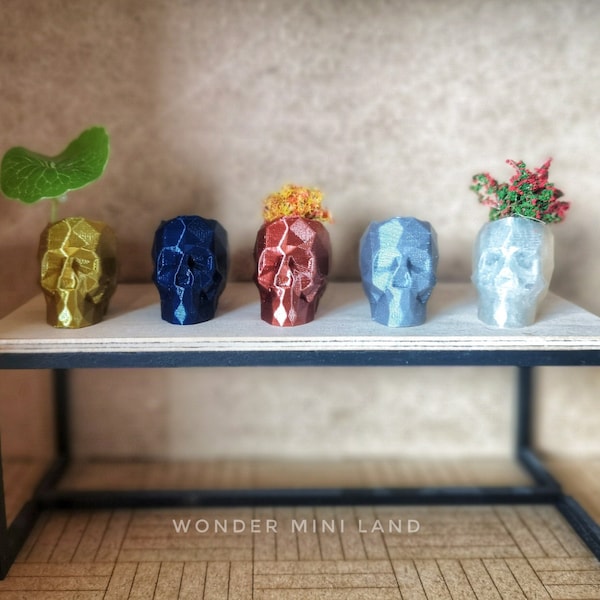 Miniature skull shaped pots / containers for dollhouse decoration, 1/12 and 1/6 Scale, miniature furniture and accessories