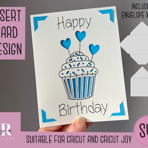 SVG: insteekkaart verjaardag. Cricut Joy-vriendelijk. Cupcake-svg. Knip- en tekenkaartontwerp. Envelopsjabloon inbegrepen. Cricut Joy-verjaardagskaart.